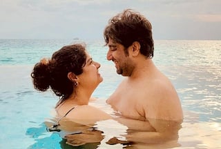 Anshula And Rohan do Some Pool Romance to Announce Their Relationship!