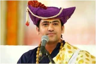 बागेश्वर धाम के प्रमुख धीरेंद्र शास्त्री के खिलाफ मुकदमा, भड़काऊ भाषण के आरोप में शिकायत दर्ज