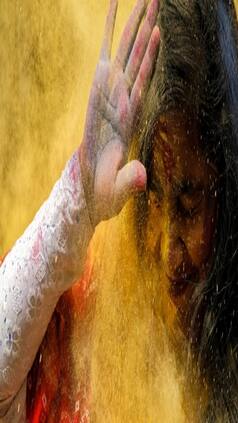 Holi 2023: Ways To Protect Acne Prone Skin From Colours