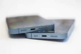 iPhone 15 की मिली एक झलक, लोगों ने कहा - पहली नजर में प्यार हो गया