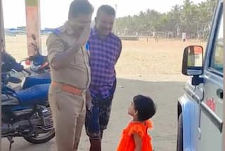 Little Girl Greets Kerala Cop in Viral Video And Desi Indians Send Virtual Blessings - Watch