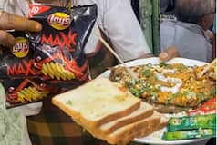Viral Food Video: Man Makes Max Lays Omelette With Cheese - WATCH