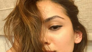 शाहिद कपूर की पत्नी मीरा ने ढलती शाम में बिकिनी फोटो शेयर कर पूछा, Sunny कहां है? लोग बोले- वो Farzi बना रहा है