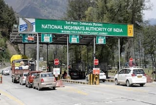 No More FASTags! GPS-Based Toll Collecting System To Be Introduced In 6 Months; Here's How It Will Work