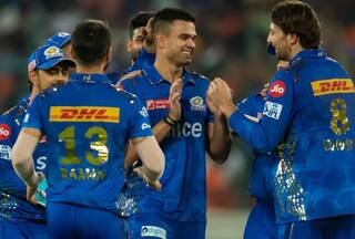 IPL: मैच के आखिरी ओवर में अर्जुन तेंदुलकर ने जीती महफिल, क्रिकेट के दिग्गजों ने की जमकर तारीफ