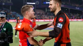 हार के बाद मध्यक्रम के बल्लेबाजों पर भड़के डेविड वॉर्नर, अक्षर पटेल को ऊपर न भेजने की वजह भी बताई