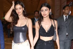 एक फ्रेम में हुस्न की दो मल्लिका, Disha Patani और Mouni Roy की लेटेस्ट तस्वीरें बढ़ा रहीं फैंस की धड़कनें