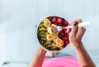 Have You Been Eating Fruits Wrong All This While? Ayurveda Expert Reveals