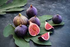 Fig Benefits: 5 Reasons Why You MUST Consume Anjeer Everyday