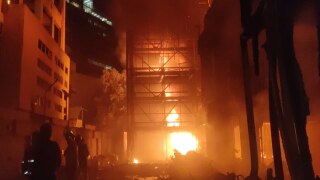 Massive Fire Breaks Out Near Cine Wonder Mall In Thane, Several Fire Tenders Rush to Spot