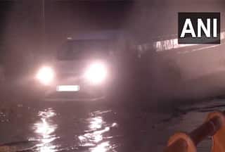 Delhi Rains: दिल्ली-एनसीआर में आंधी, गरज के साथ भारी बारिश, कई जगह जलभराव, IMD ने जारी किया अलर्ट