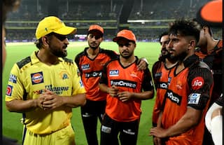 शतक या विकेट नहीं ये है IPL की असली कमाई; MS Dhoni की तस्वीर ने मचाया इंटरनेट पर तहलका
