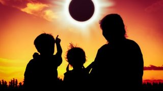 Surya Grahan 2023: सूर्य ग्रहण खत्म होने के तुरंत बाद करें ये काम, दूर होगी निगेटिविटी