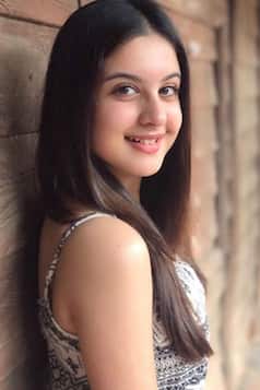 कम उम्र में ही इन 12 सेलेब्स ने खत्म कर ली अपनी जिंदगी