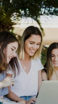 UP Board Topper Prize 2023: 10वीं-12वीं स्टूडेंट्स को लैपटॉप-कैश सहित ढेरों इनाम