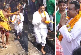 Sambit Patra Viral Video: देवी पूजा के दौरान जलते कोयले पर चलते दिखे बीजेपी के संबित पात्रा, बोले- 'धन्य महसूस कर रहा हूं'