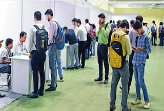 Looking For a Job Abroad? THIS Fake Placement Agency In Delhi Duped Over 100 Applicants; Here's How