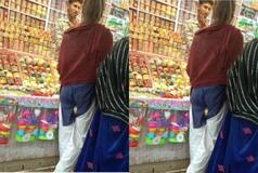 Chorni Ka Video: चोरी करते हुए कैमरे में कैद हुई लड़की, तरीका देख सिर पकड़ लेंगे अपना - वीडियो