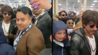 Shah Rukh Khan Gets Mobbed by Crowd at Srinagar Airport Post Dunki Shoot