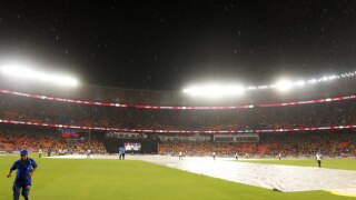CSK vs GT IPL 2023 : बारिश से धुल गया आज का मैच तो क्या रिजर्व डे पर खेला जाएगा फाइनल? जानिए क्या कहते हैं नियम