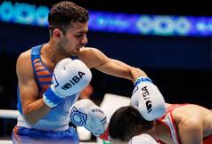 Deepak Stuns Olympic Medallist To Storm Into Pre-Quarters At Men   s World Boxing Championships