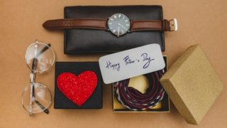 Father's Day 2023: 8 Styling And Grooming Gifts to Surprise Your Dad on The Special Day