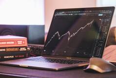 CLOSING BELL: Sensex Crashes 370 Points, Nifty Ends Below 18.2K