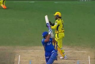 रोहित शर्मा ने जिस तरह का शॉट खेला वो एक कप्तान का शॉट नहीं था: सुनील गावस्कर