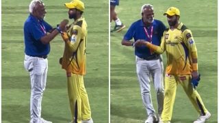 CSK CEO Consoling Ravindra Jadeja After Sealing IPL 2023 Final Berth Amid Rumoured Rift With MS Dhoni Sparks Speculation | WATCH