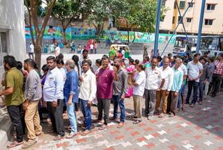 Karnataka Polls: कर्नाटक में बीते 5 विधानसभा चुनाव में कितनी हुई वोटिंग? जानें यहां...