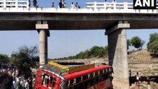 मध्य प्रदेश के खरगोन में बड़ा हादसा, पुल के नीचे बस गिरने से 15 लोगों की मौत, 25 यात्री घायल