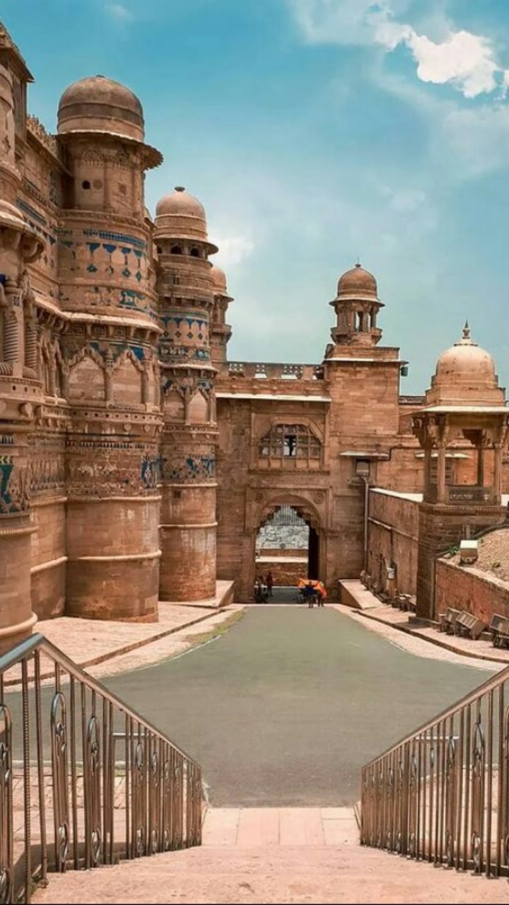 10 Most Beautiful Royal Palaces in India