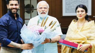 IPL के बीच अपनी पत्नी संग प्रधानमंत्री नरेंद्र मोदी से मिलने पहुंचे रवींद्र जडेजा, लिखा- प्यारा सा संदेश