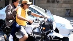 अमिताभ बच्चन ने बाइक राइट वाली घटना पर मारी जबरदस्त पलटी, बोले 'मैं बाइक पर कहीं नहीं गया'