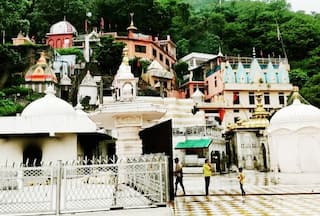 Rs 8 Lakh In Rs 2000 Notes Offered By Anonymous Devotee At Kangra’s Jawalaji Temple