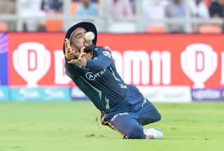 Rashid Khan ने बाउंड्री से 26 मीटर भागकर पकड़ा अद्भुत कैच, Video देखकर हर कोई रह गया चौंकन्ना