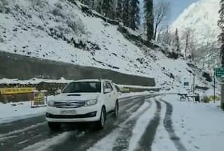 Weather Update: क्या ये मई का ही महीना है? दिल्ली-NCR में पंखे बंद और कुल्लू-कश्मीर में बर्फबारी के नजारे