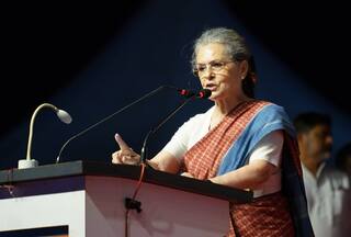 EC Issues Notice to Congress Chief Over Sonia Gandhi's 'Karnataka's Sovereignty' Remarks