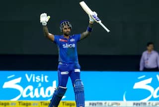 IPL 2023: मुंबई इंडियंस ने रचा इतिहास; सूर्यकुमार के तूफान में उड़ा बैंगलोर, कोहली की टीम के लिए प्लेऑफ के दरवाजे बंद!