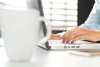 UK Woman Sues Boss After Mistaking 'XX' in Emails for Kisses