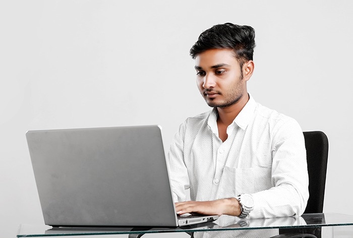 Top 10 Websites for Students to Find Paid Summer Internships