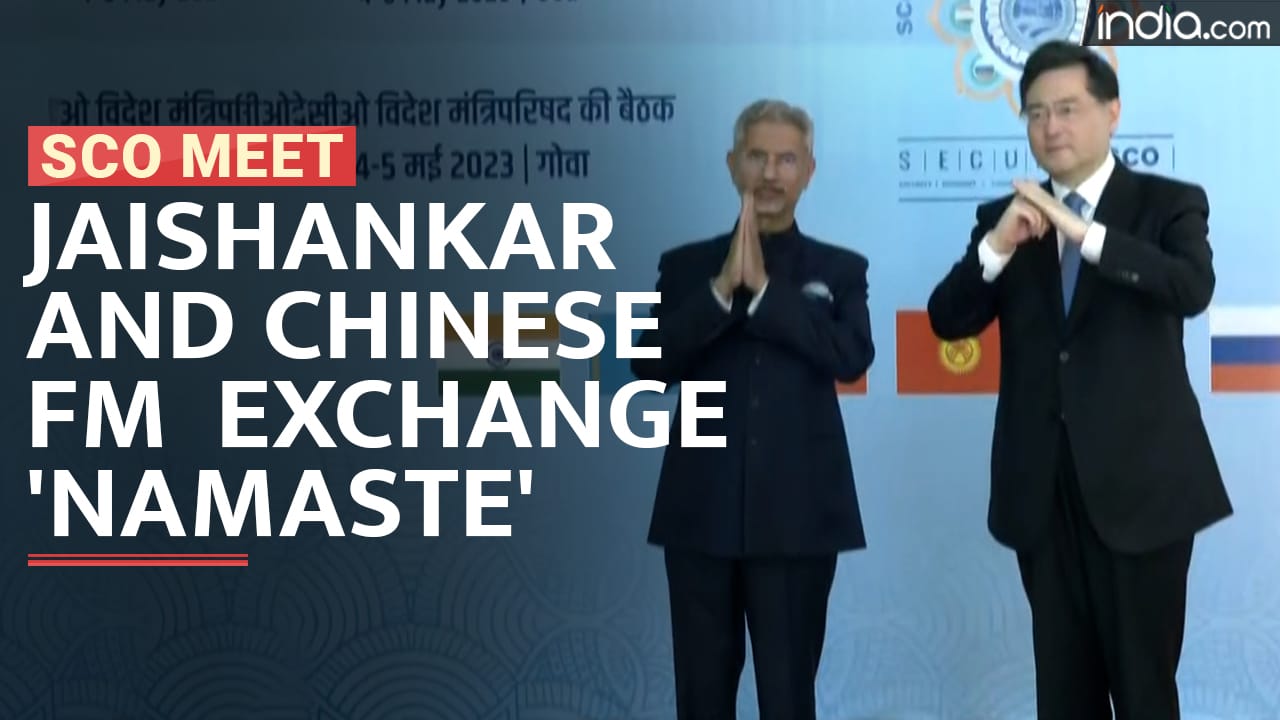 Jaishankar and Chinese FM  exchange 'Namaste' | Watch Video