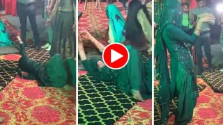 Bhabhi Ka Dance: म्यूजिक बजते ही स्टेज पर कूद गई देसी भाभी, नागिन डांस से ऐसा धमाल मचाया कभी भूलेंगे नहीं- देखें वीडियो