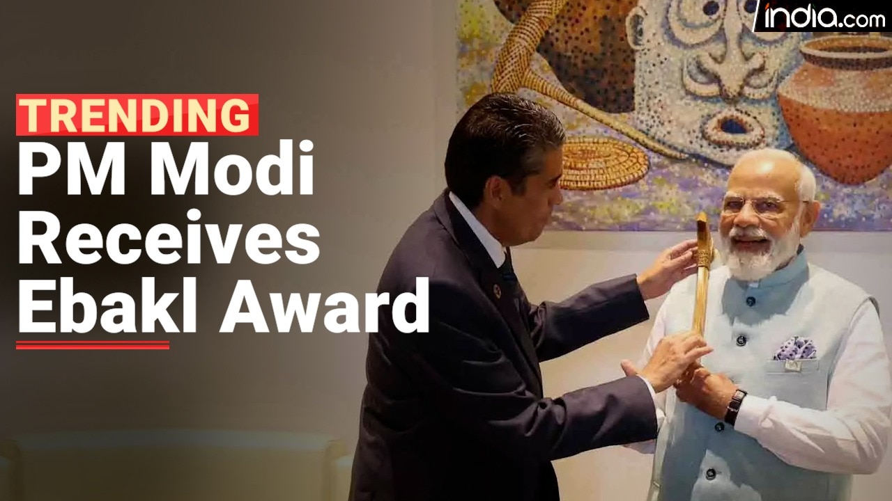 PM Modi receives Ebakl Award in Papua New Guinea by President