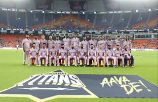 सनराइजर्स हैदराबाद के खिलाफ मैच में स्पेशल पर्पल किट पहनकर उतरी गुजरात टाइटन्स; क्या है कारण?