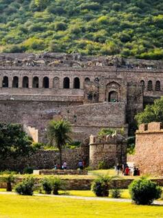 भानगढ़ का किला: दिल्ली से है 300 किमी दूर, अंधेरा होने पर कोई नहीं जाता यहां