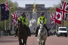 Man Arrested Outside Buckingham Palace For Throwing Shotgun Cartridges Ahead Of Coronation