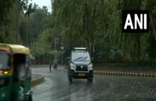 दिल्ली-NCR में बारिश से फ्लाइट्स सेवाएं प्रभावित, राजस्थान में चल रही तेज हवाएं; जानें अन्य राज्यों का हाल
