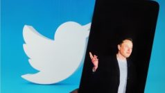 Twitter की कीमत हुई कम, घटकर हुई 15 अरब डॉलर
