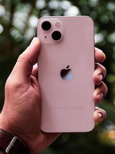 iPhone 13 पर चल रहा Hot ऑफर, मिल रहा 21% का डिस्काउंट, एंड्रॉयड के दाम पर लाएं आईफोन